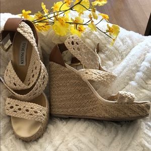 Steve Madden size 8 wedge platforms 🌼